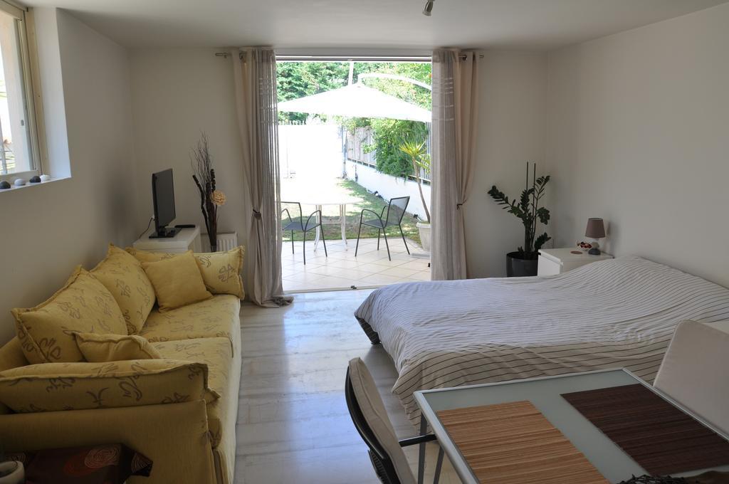 Cosy Studio With Garden / Individual Apartment أثينا المظهر الخارجي الصورة